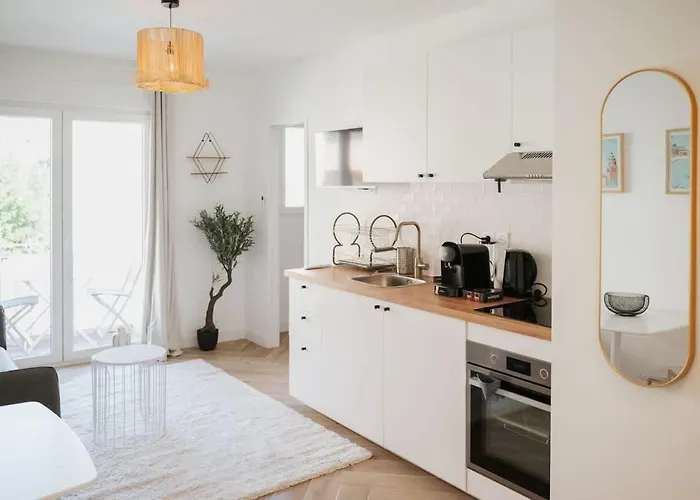 La Belle Pres De La Du Midi, Palais Des Festivals Et Centre-ville * Cannes