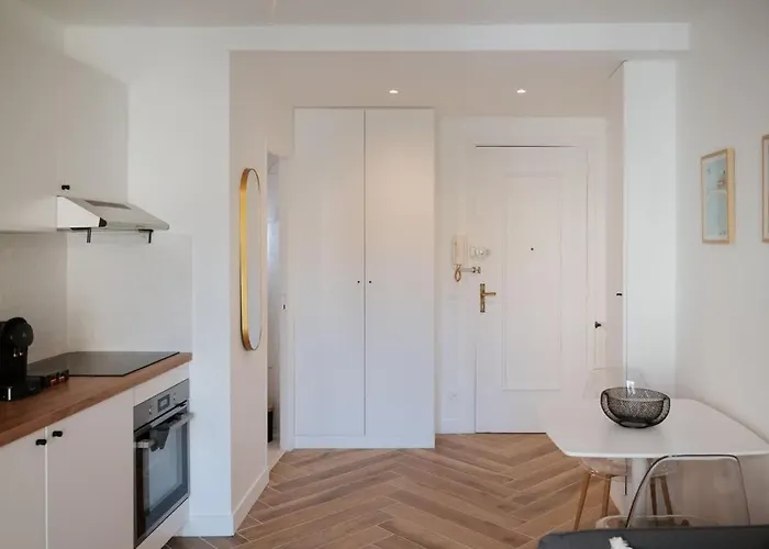 La Belle Pres De La Du Midi, Palais Des Festivals Et Centre-ville