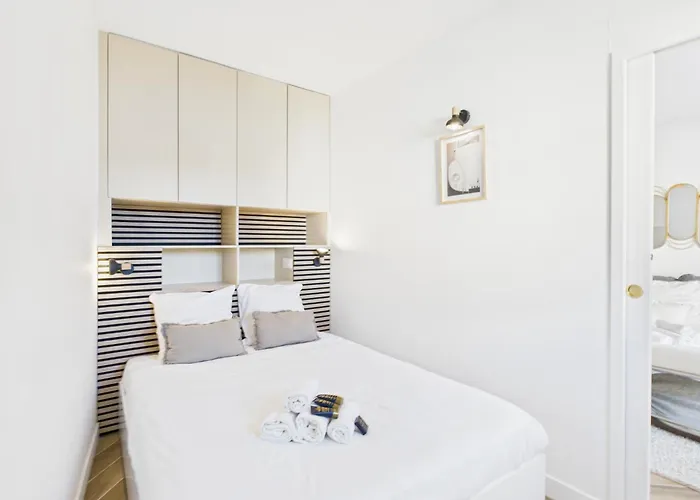 La Belle Pres De La Du Midi, Palais Des Festivals Et Centre-ville